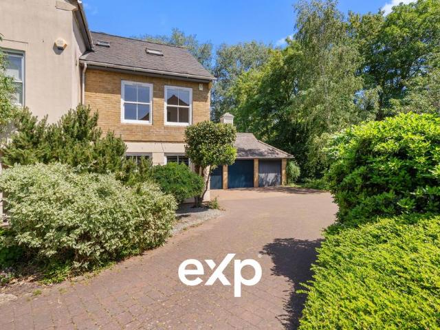 4 bedroom townhouse for sale
