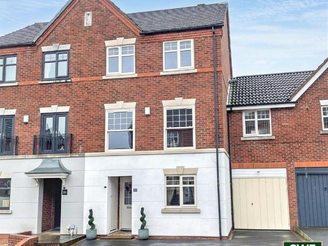 4 bedroom townhouse for sale