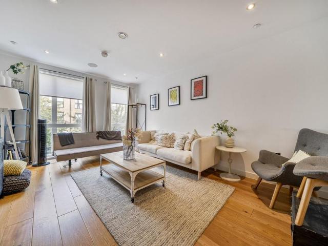 4 bedroom townhouse for sale
