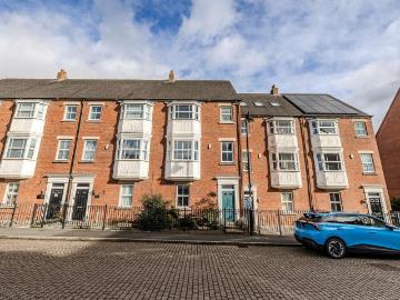 4 bedroom townhouse for sale