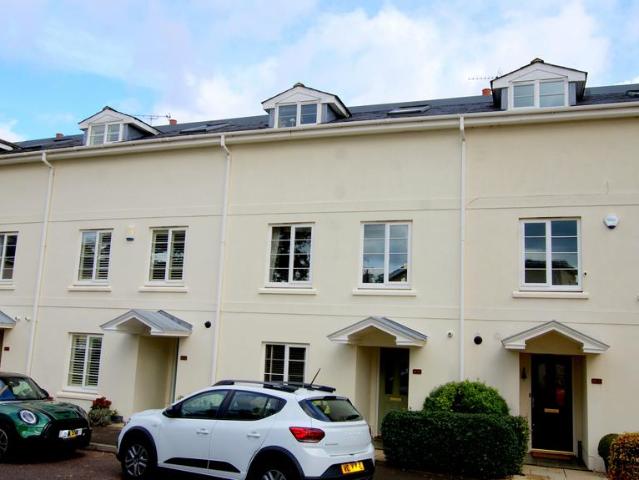 4 bedroom townhouse for sale