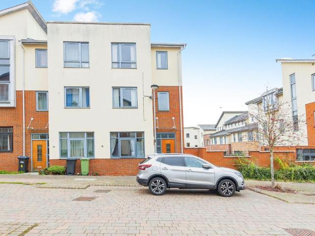 4 bedroom townhouse for sale