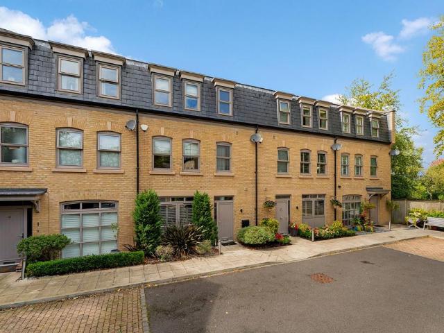 4 bedroom townhouse for sale
