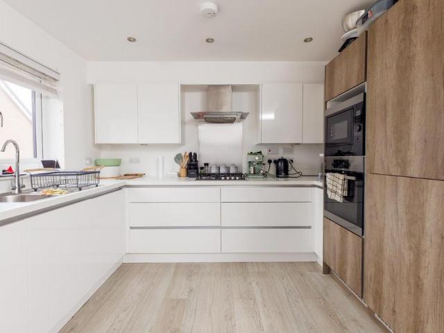 4 bedroom townhouse for sale