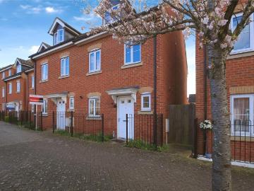 4 bedroom townhouse for sale