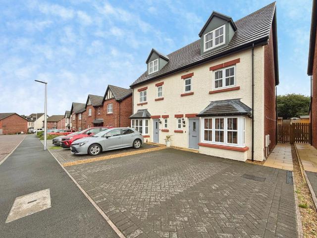 4 bedroom townhouse for sale