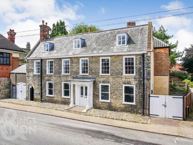 4 bedroom townhouse for sale