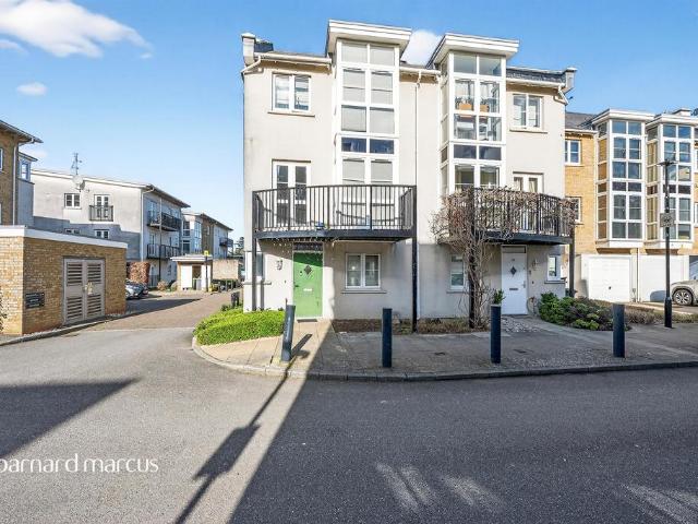 4 bedroom townhouse for sale