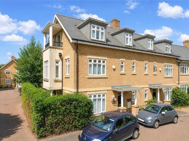 4 bedroom townhouse for sale