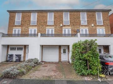 4 bedroom townhouse for sale