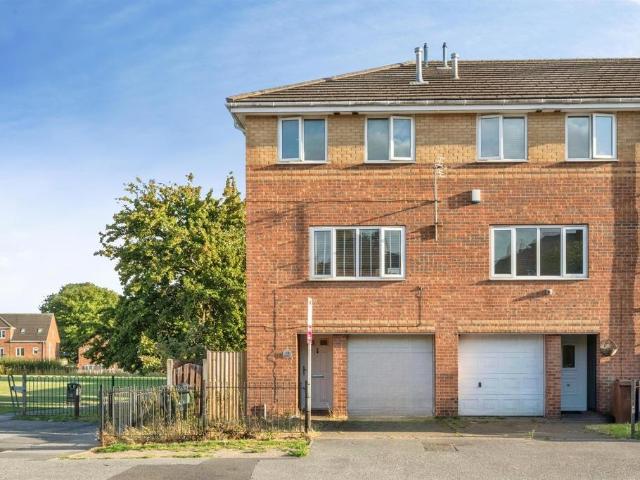 4 bedroom townhouse for sale