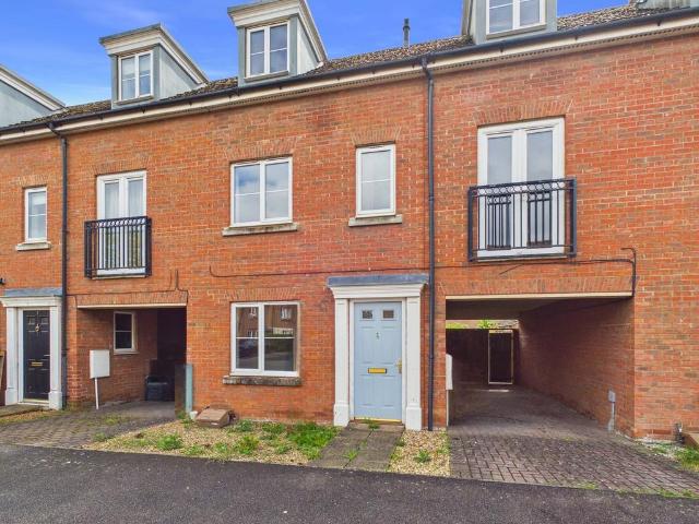 4 bedroom townhouse for sale