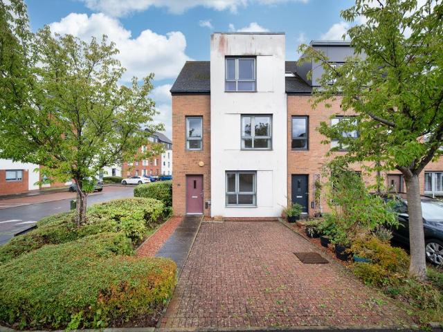 4 bedroom townhouse for sale
