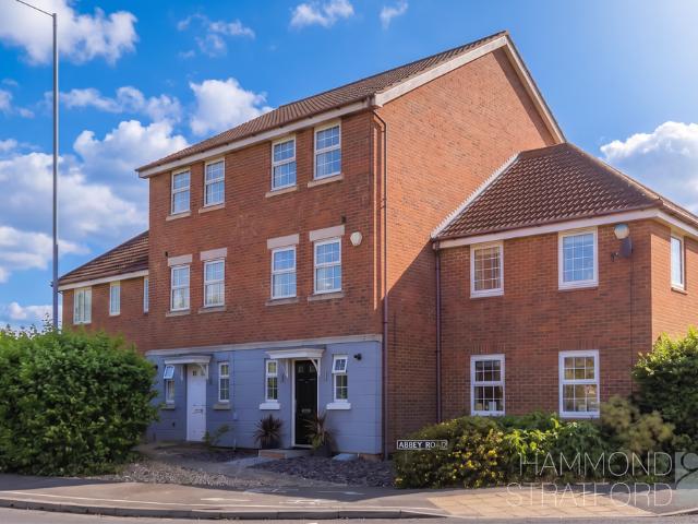 4 bedroom townhouse for sale