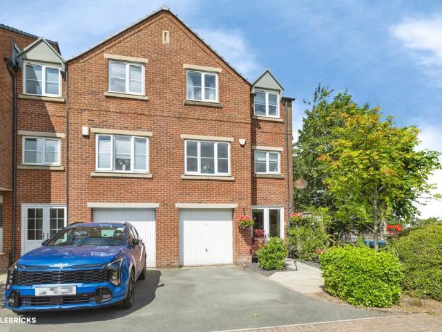 4 bedroom townhouse for sale