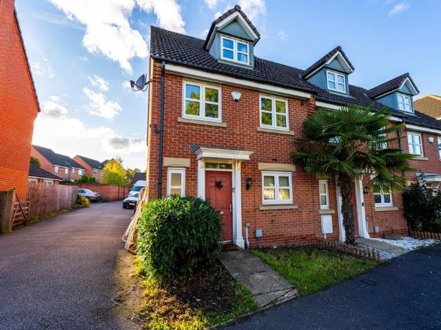 4 bedroom townhouse for sale