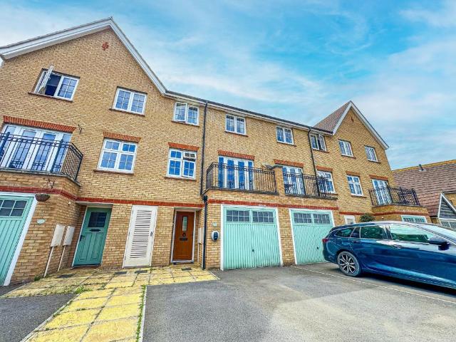 4 bedroom townhouse for sale