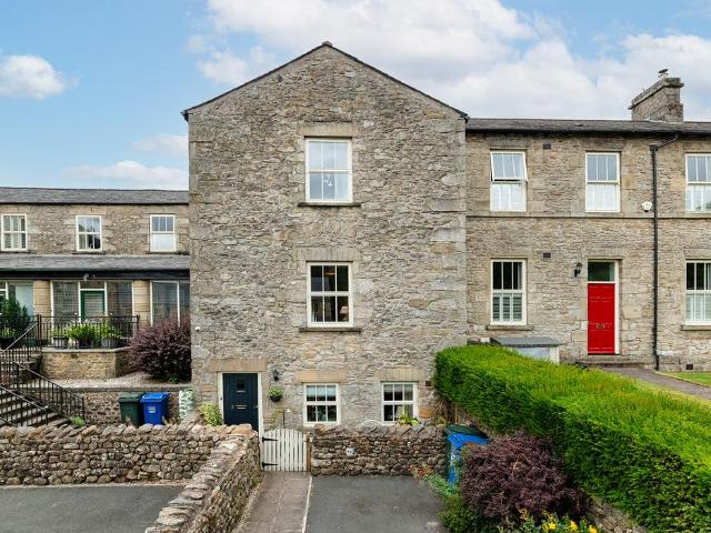 4 bedroom townhouse for sale