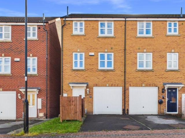 4 bedroom townhouse for sale