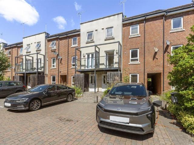 4 bedroom townhouse for sale
