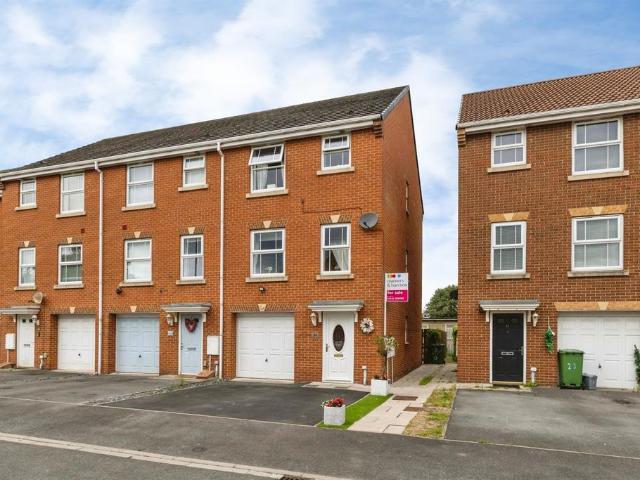 4 bedroom townhouse for sale