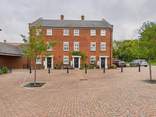 4 bedroom townhouse for sale