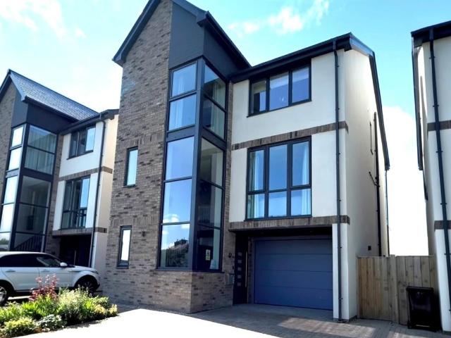 4 bedroom townhouse for sale
