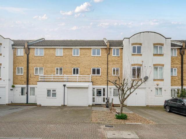 4 bedroom townhouse for sale