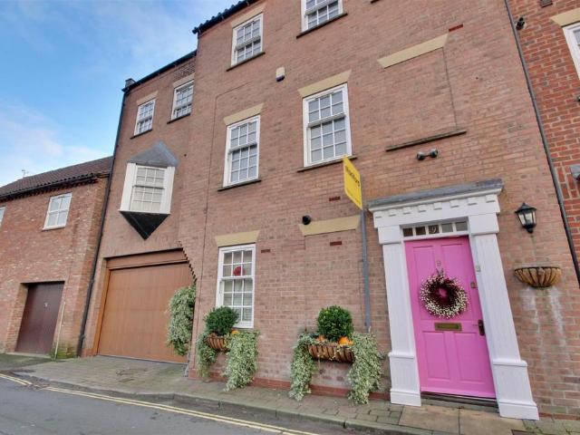 4 bedroom townhouse for sale
