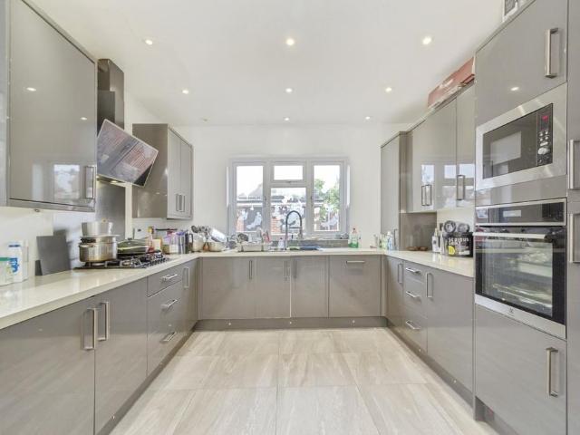 4 bedroom townhouse for sale