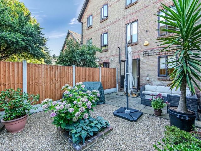 4 bedroom townhouse for sale