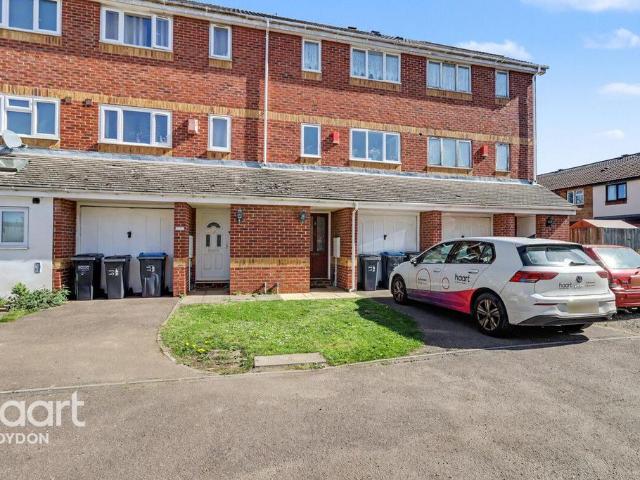 4 bedroom townhouse for sale
