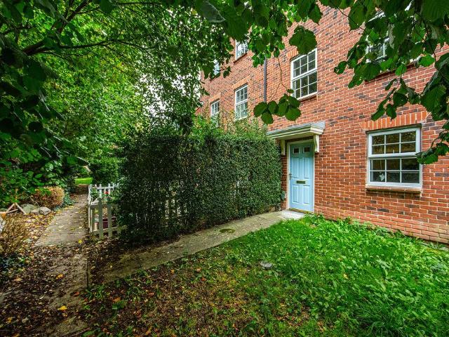 4 bedroom townhouse for sale