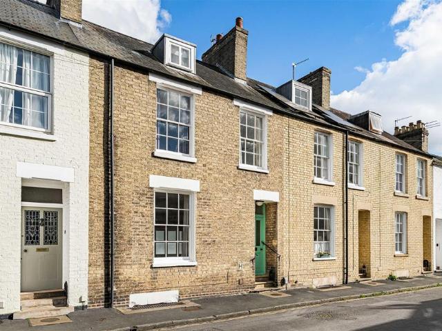4 bedroom townhouse for sale