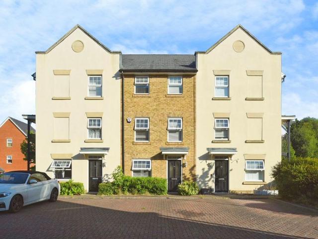 4 bedroom townhouse for sale