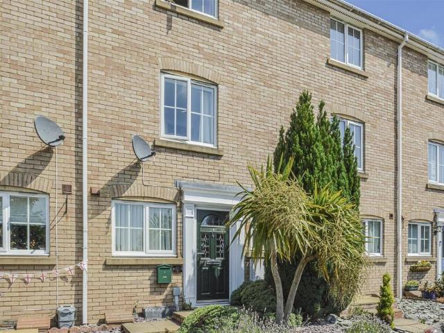 4 bedroom townhouse for sale