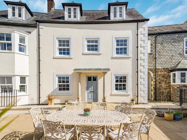 4 bedroom townhouse for sale