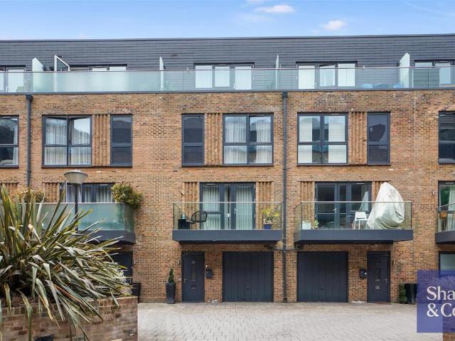 4 bedroom townhouse for sale