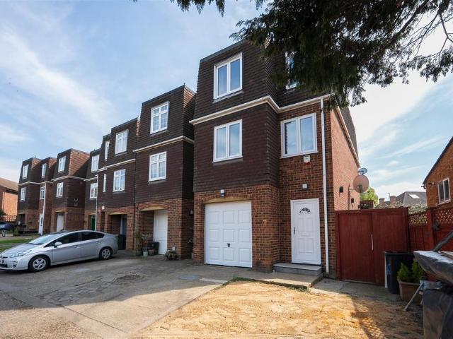 4 bedroom townhouse for sale