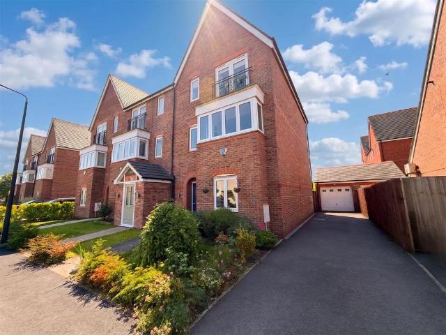 4 bedroom townhouse for sale