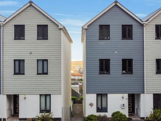4 bedroom townhouse for sale