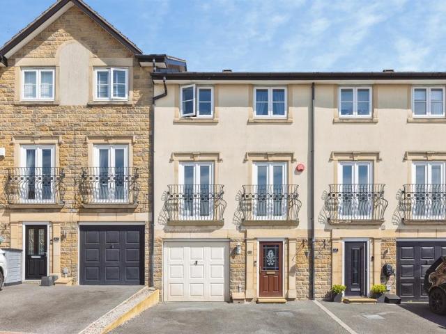 4 bedroom townhouse for sale