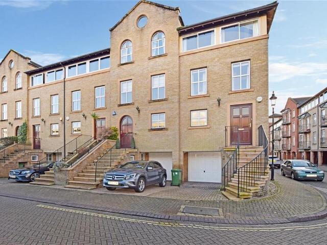 4 bedroom townhouse for sale