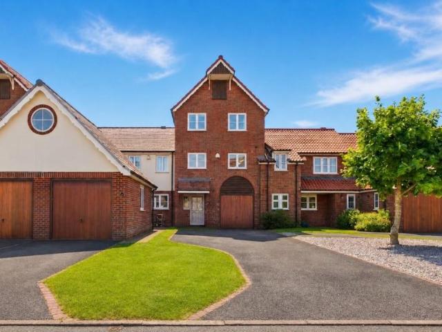 4 bedroom townhouse for sale