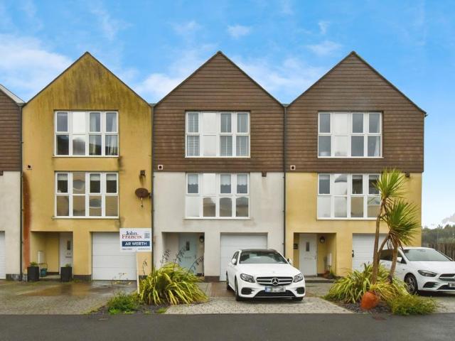 4 bedroom townhouse for sale