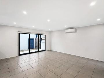 4 Bedroom Townhouse in Mernda