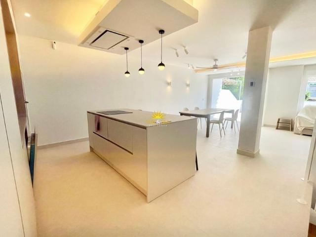 4 BEDROOM TOWNHOUSE IN CAMPOAMOR