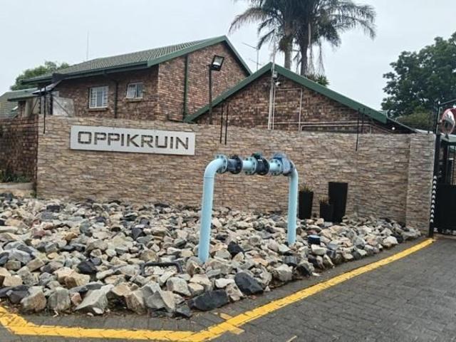 4 Bedroom Townhouse in Glen Marais