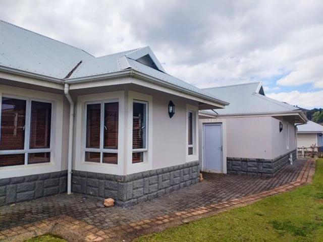 4 Bedroom Townhouse in Underberg