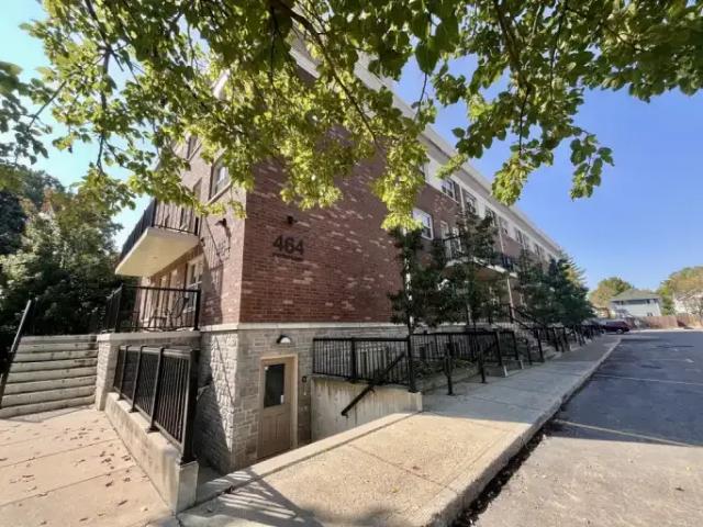 4 Bedroom Townhouse Kingston ON LS99824679